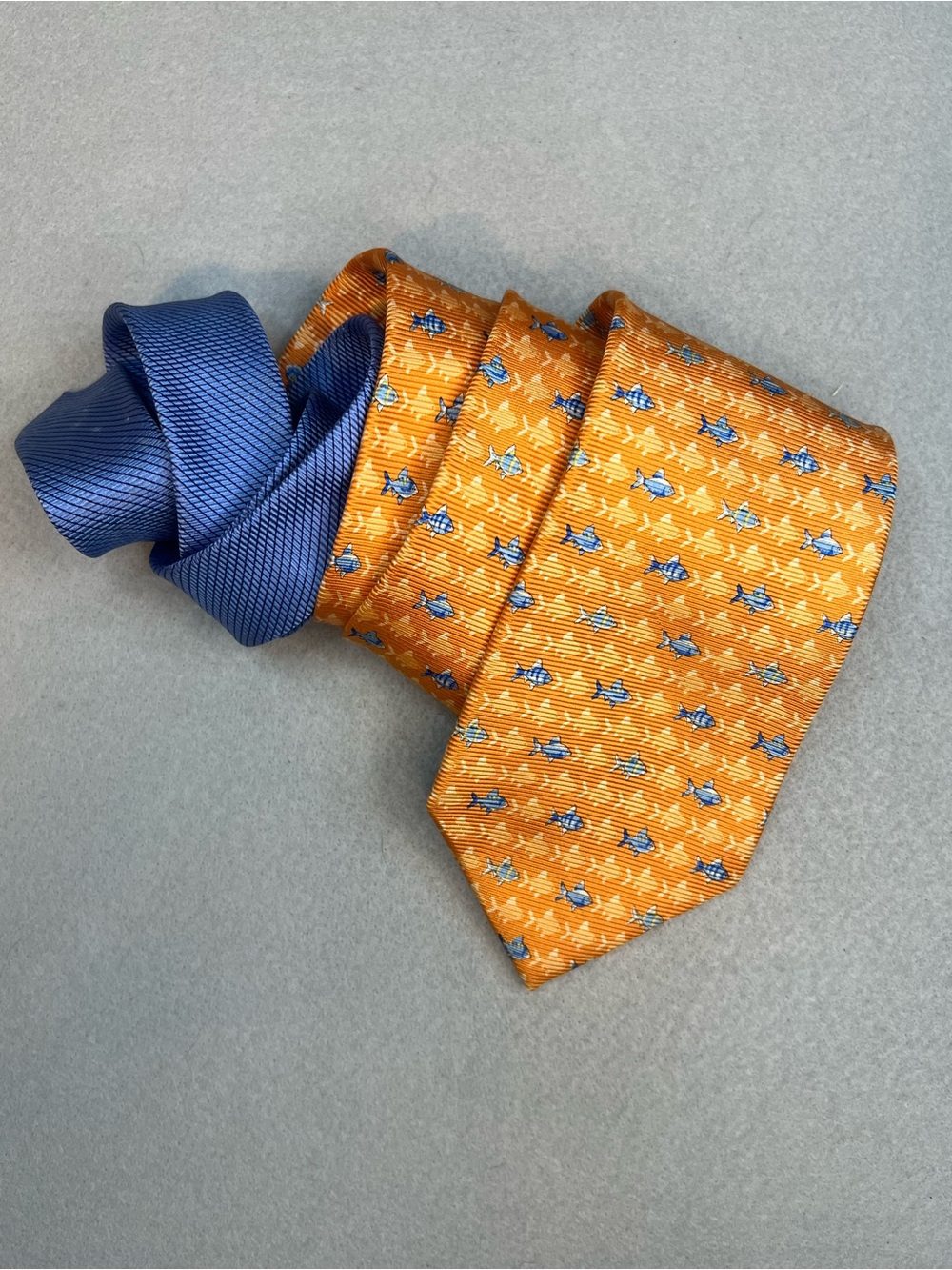 Tommy Hilfiger silk fish tie